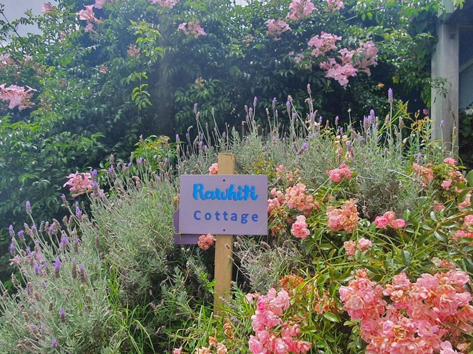 Rawhiti Cottage Kuaotunu Exteriör bild